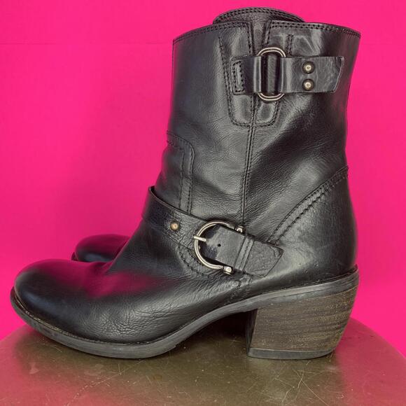 Clarks Mascarpone Cafe Black Leather High Ankle Heeled Moto Boot Sz 9.5 - Picture 4 of 8